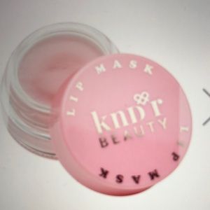 KNDR Overnight lip mask
